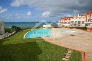 حمّام سباحة خارجي