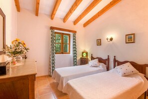2 chambres, fer et planche Ă repasser, lit parapluie, Wi-Fi gratuit