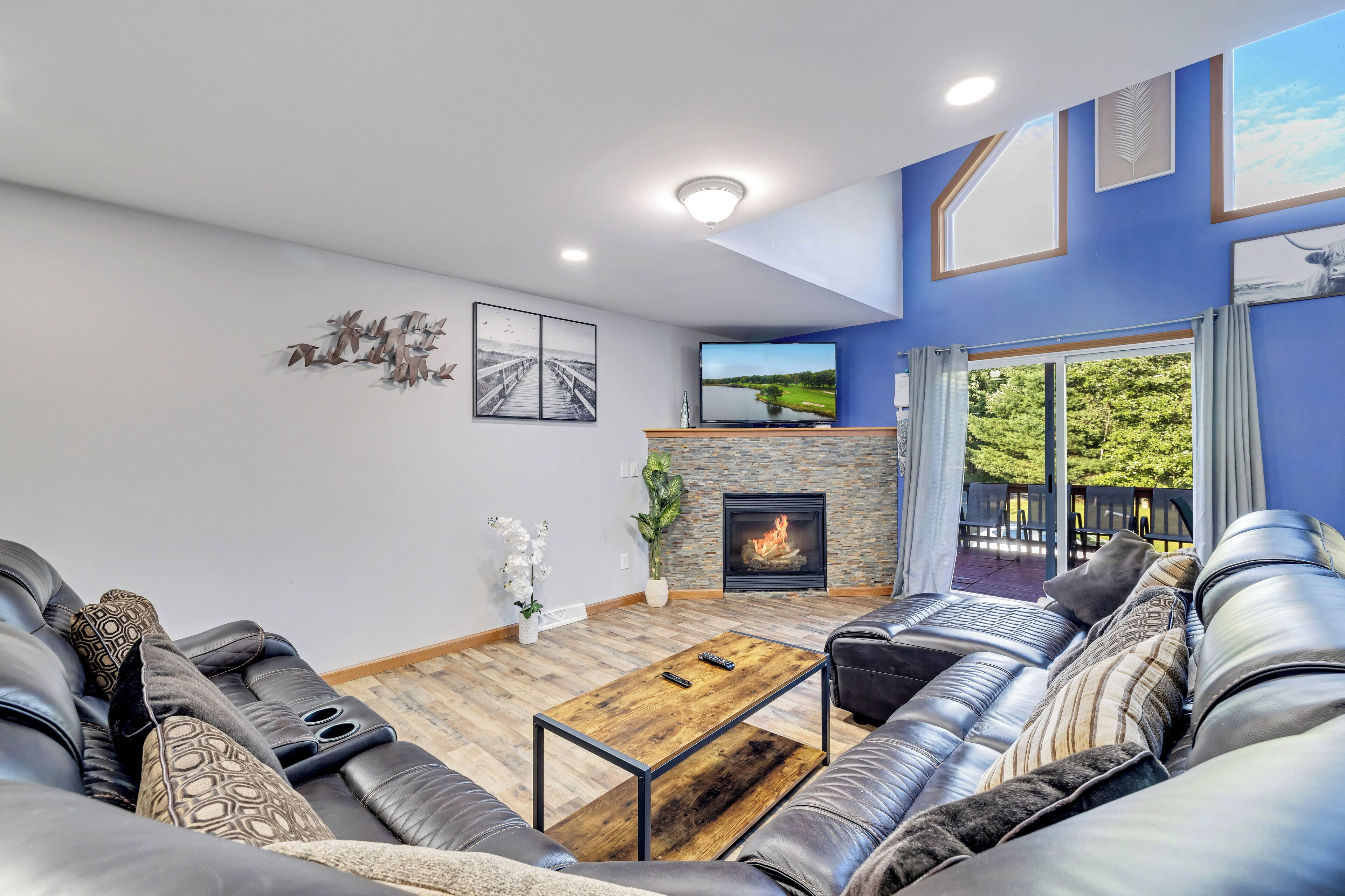 Smart TV, fireplace, foosball