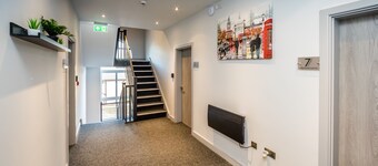 Exquisite Serviced Studio With Private Parking