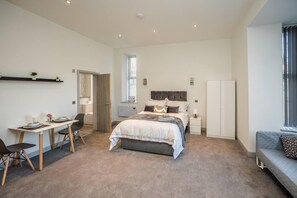 Apartment, 1 Queen Bed | Interior - Exquisite Serviced Studio With Private Parking (Huddersfield)