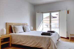 3 camere, ferro/asse da stiro, Wi-Fi gratuito