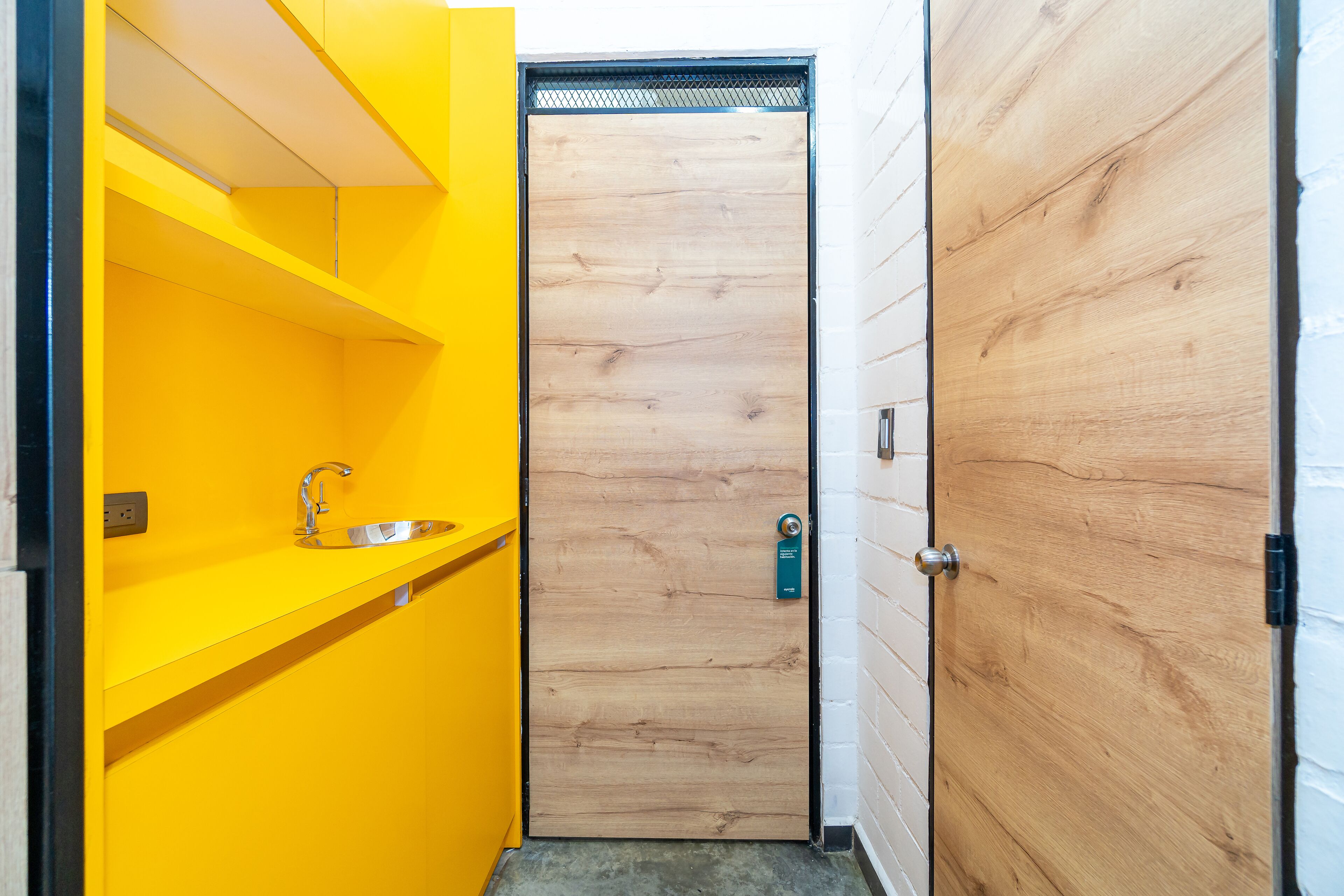 Photo - Ayenda Living Box