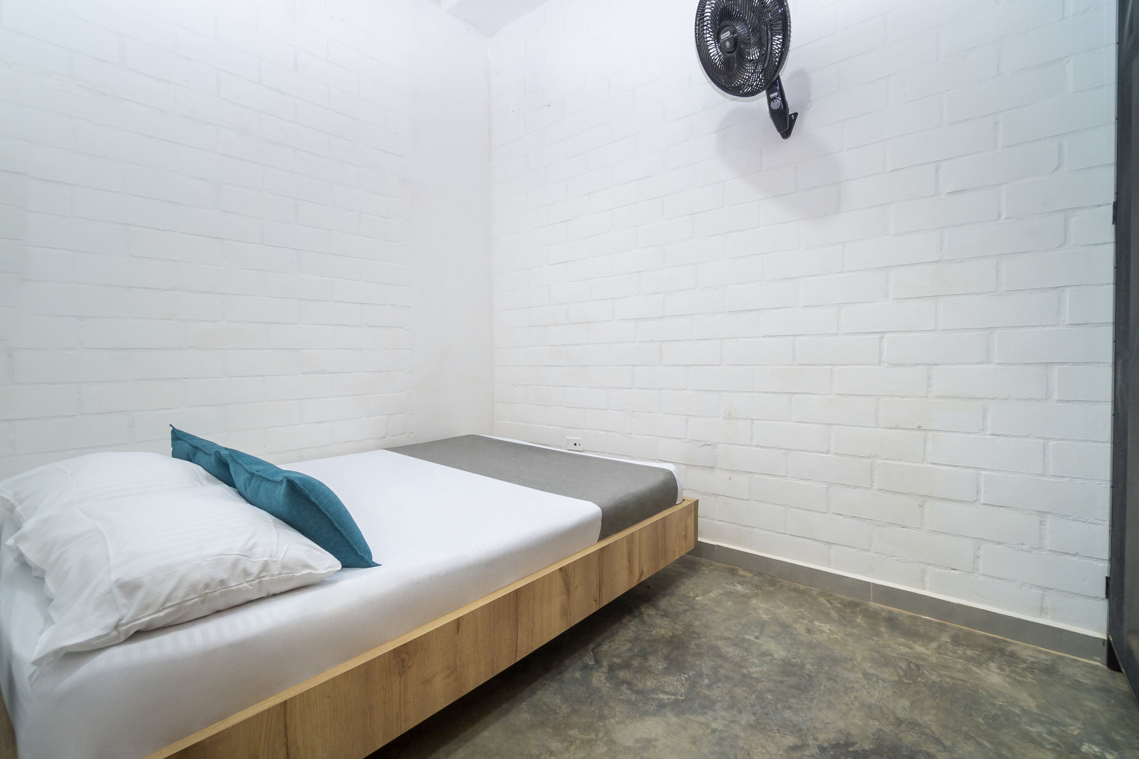 Photo - Ayenda Living Box