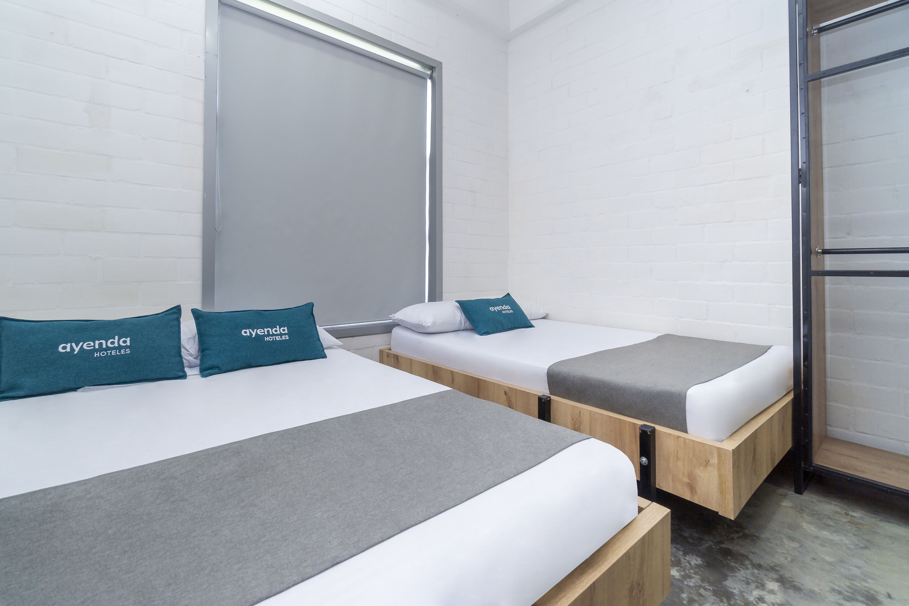 Photo - Ayenda Living Box