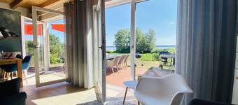 Vacation home "FriediSee" in the first row with a panoramic view of the lake