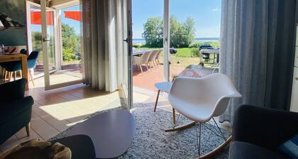 Ferienhaus "FriediSee" in erster Reihe mit Panoramablick auf den See
