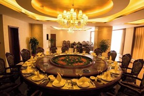 Restaurant - Si Chen Hotel (Yinjiang)