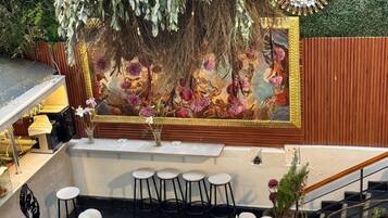 Televisión de 21 pulgadas con canales por cable