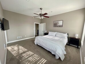 4 bedrooms, free WiFi, bed sheets
