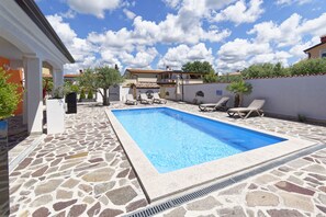 Pool - Villa Deni - Private pool, 4 bedrooms, 3 bathrooms, Pet friendly (Buje)
