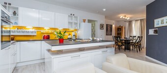 Villa Deni - Private pool, 4 bedrooms, 3 bathrooms, Pet friendly