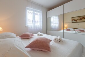 4 soverom, strykejern/-brett, barnesenger og wi-fi