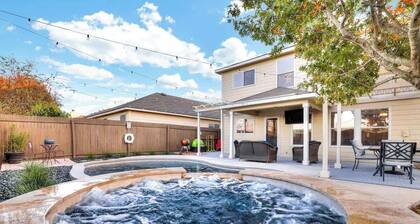 Heated Pool-Hot Tub-Game Room-Splash Pad Sea World
