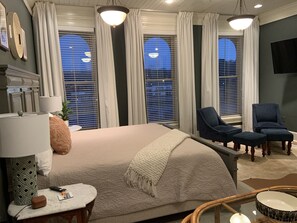 1 bedroom, iron/ironing board, travel cot, free WiFi - Archer Suite- Remedies Inn historic downtown (Sweetwater)