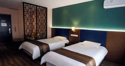 Ripple Hotel (Weihai Wendeng Bus Station)