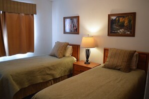 3 bedrooms, WiFi, bed sheets