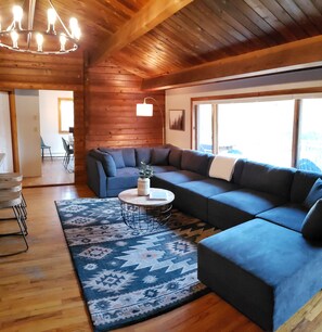 Smart TV, table football