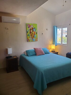 3 chambres, coffre-fort, accès au Wi-Fi (inclus), literie fournie