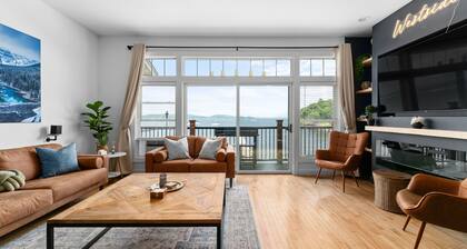 The Westside - Hot tub, Private Beach & Dock. Pet-friendly!