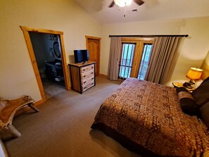 2 soverom, strykejern/-brett, reiseseng for barn og wi-fi (inkludert)