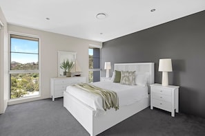 5 Schlafzimmer, Bügeleisen/Bügelbrett, kostenloses WLAN, Bettwäsche