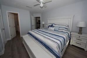 2 bedrooms, travel cot, free WiFi, bed sheets