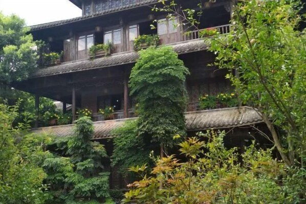 未分類的圖片,第 1 張,共 33 張,按鈕