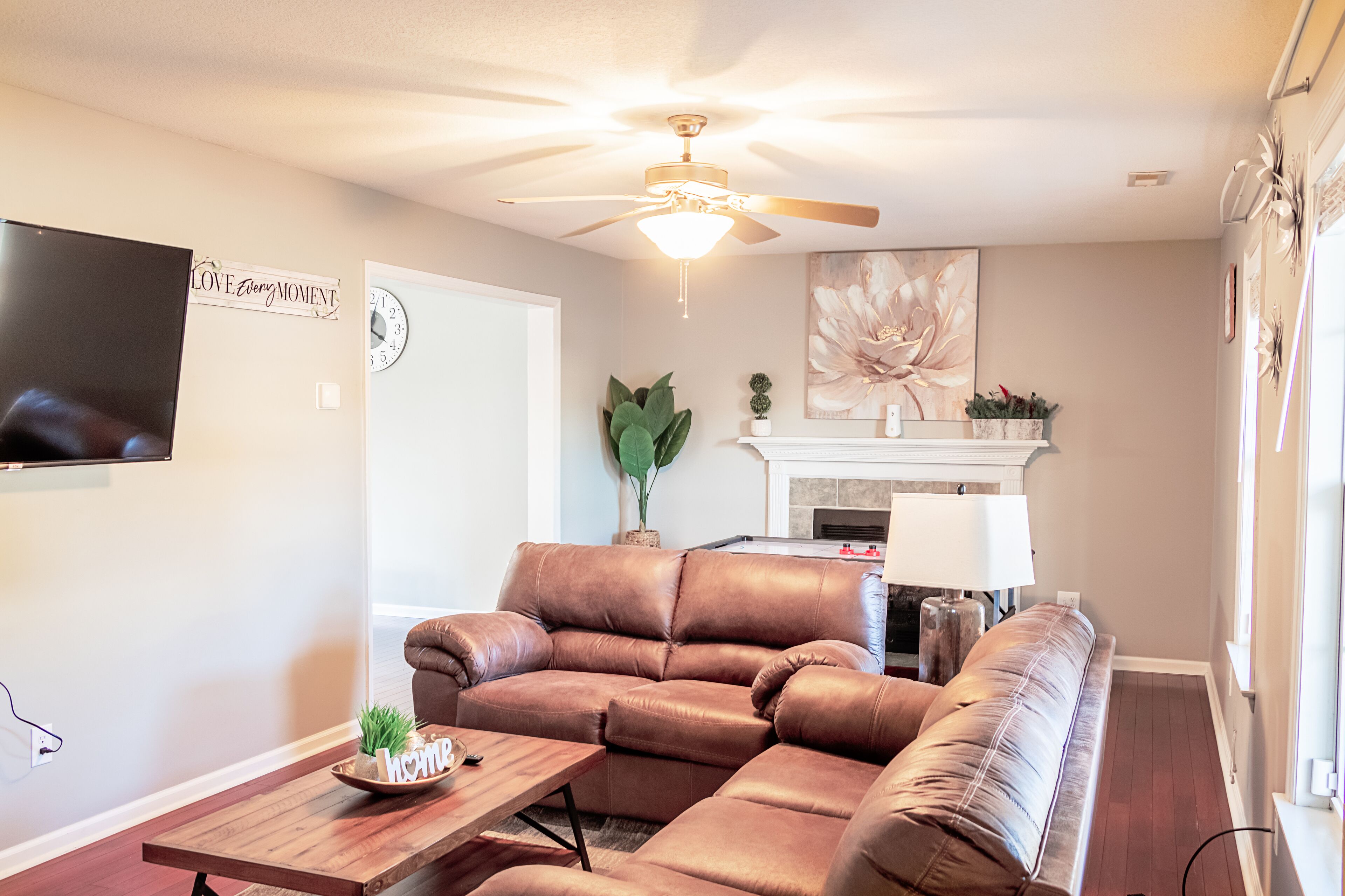 Smart TV, foosball, table tennis