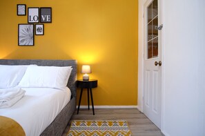 1 bedroom, free WiFi - Modern and Bright One bed flat (Dagenham)