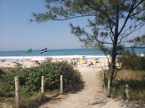 Beach nearby - Charming condominium 5 minutes from Recreio dos Bandeirantes beach (RJ)