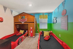 Children’s area - ✪ Special Discount- Magical Disney Villa Star Wars Game room/Pool/Theatre ✪ (Kissimmee)