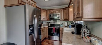 Spacious 4BR Home with Game Room
