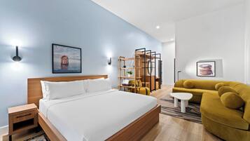 1 غرفة نوم وأسرّة بطبقة علوية مريحة وخزنة داخل الغرفة