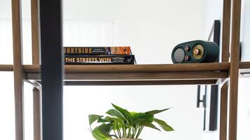 Premier Studio Suite, 1 King Bed, Balcony