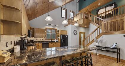Spacious 6BR Family Vacation Dream Home, Book Now!