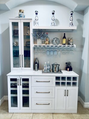 Interior - Dream catcher, where your dreams come true! Beachy waterfront Villa Heated pool (Cape Coral)