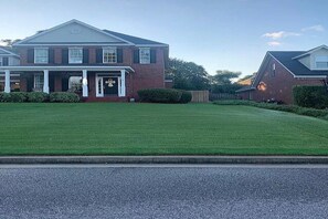 Exterior - 4 bedroom home 10 mins from Master's tournament (Martinez)