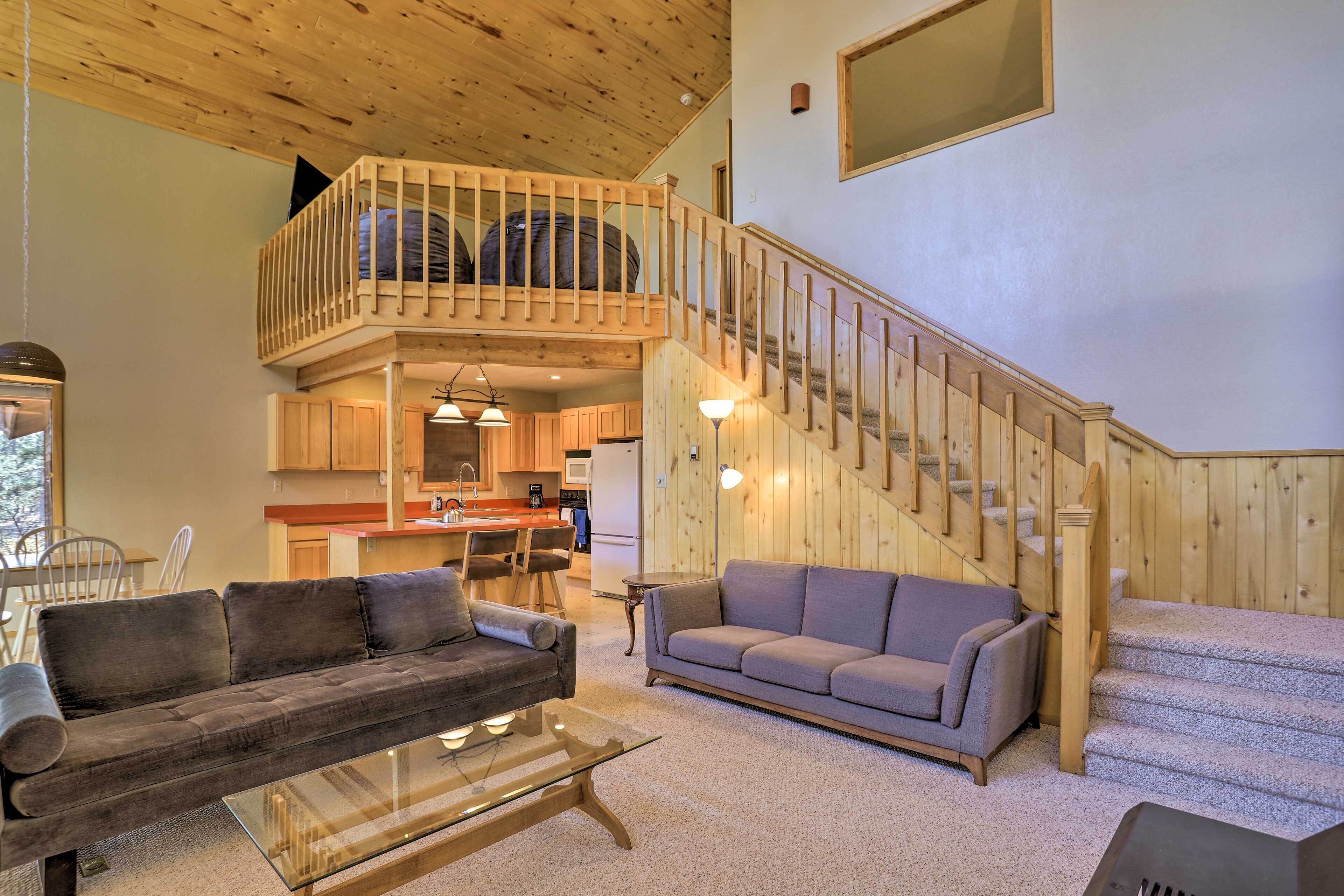 TV, fireplace, offices