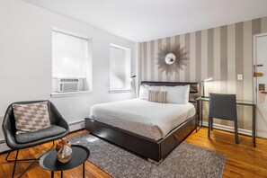 Bügeleisen/Bügelbrett, kostenloses WLAN, Bettwäsche