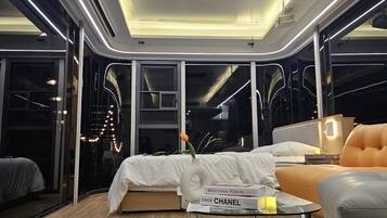 Basic Room, 1 Bedroom (Space Capsule) | 1 bedroom, free WiFi