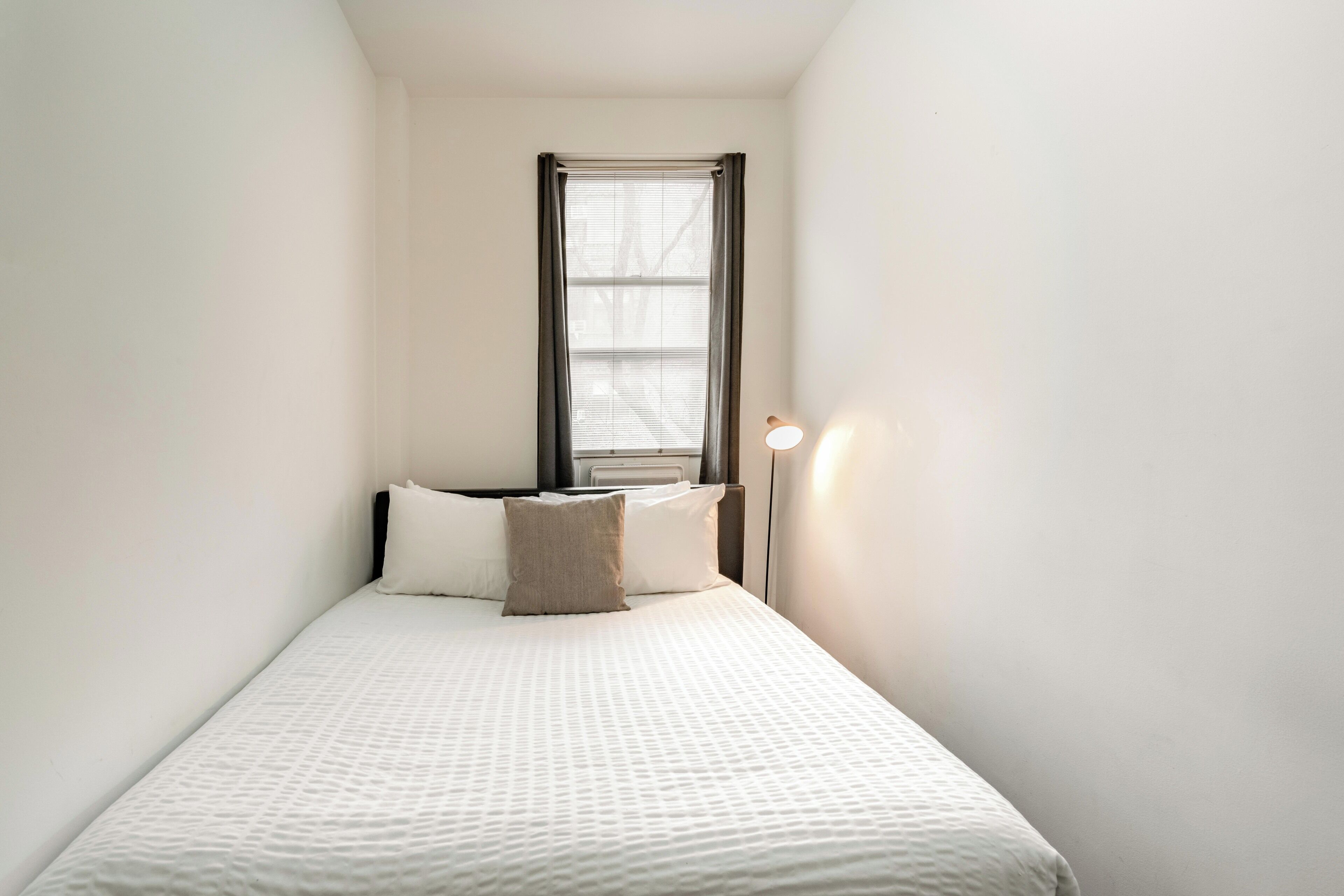 1 bedroom, iron/ironing board, free WiFi