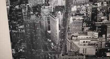 Route 40 -Spacious and modern House in Airport area