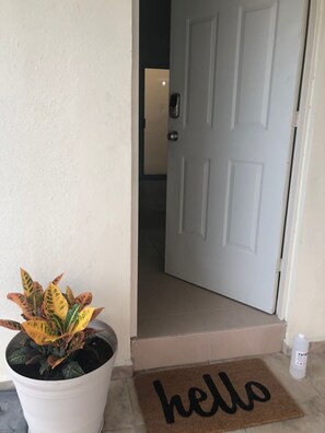 Exterior detail - Route 40 -Spacious and modern House in Airport area (Apodaca)