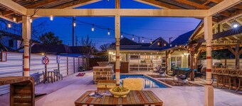 7 Bed Home Pool & Pool Table Mins to DT And Pearl