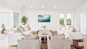 House, Multiple Beds | Living room - Slice of Paradise 34 Mala Way By Dune Vacation Rentals (Panama City Beach)