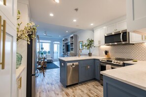 Condo, 2 Bedrooms | Private kitchen - Tresor de la Mer 25 Central Square Unit 304 By Dune Vacation Rentals (Santa Rosa Beach)