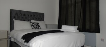 Inviting 1-Bed Ground Floor Apartment in Bolton