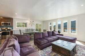House, 4 Bedrooms | Living room - Lakin' it Easy by Tahoe Mountain Properties (Truckee)