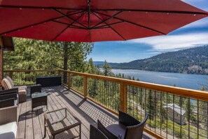 House, 4 Bedrooms | Balcony - Lakin' it Easy by Tahoe Mountain Properties (Truckee)
